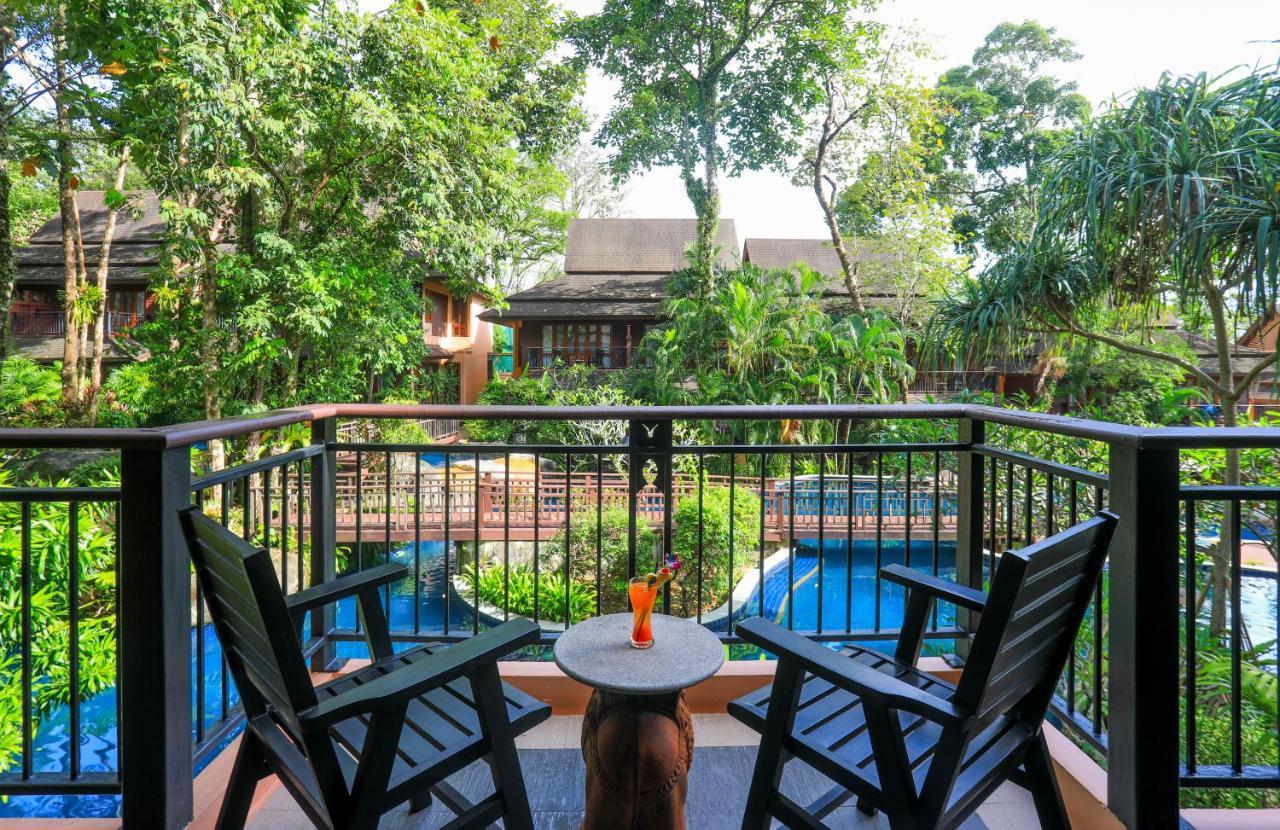 Khaolak Merlin Resort Khao Lak Exterior photo A balcony at a hotel