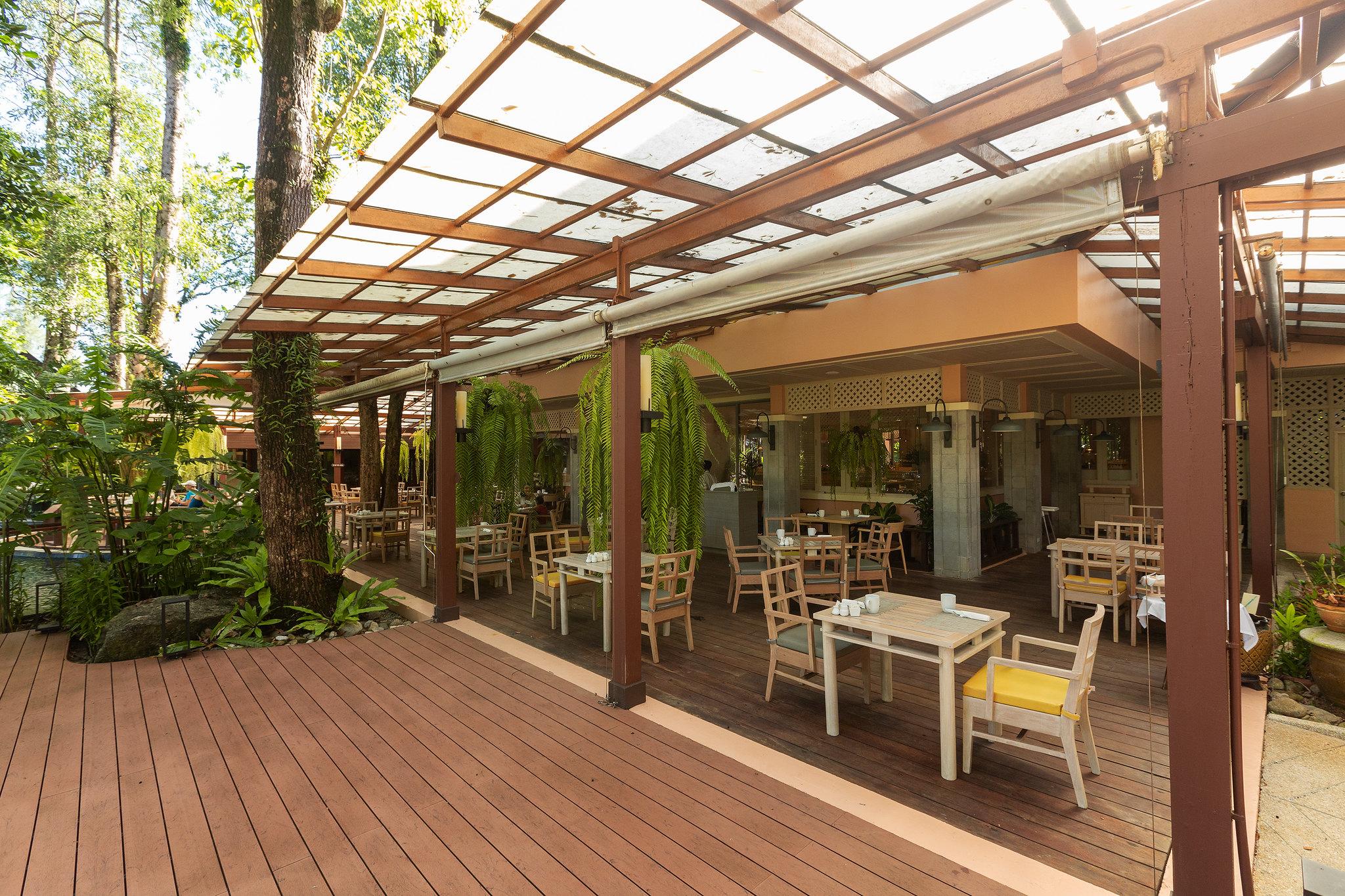 Khaolak Merlin Resort Khao Lak Exterior photo The restaurant at the resort