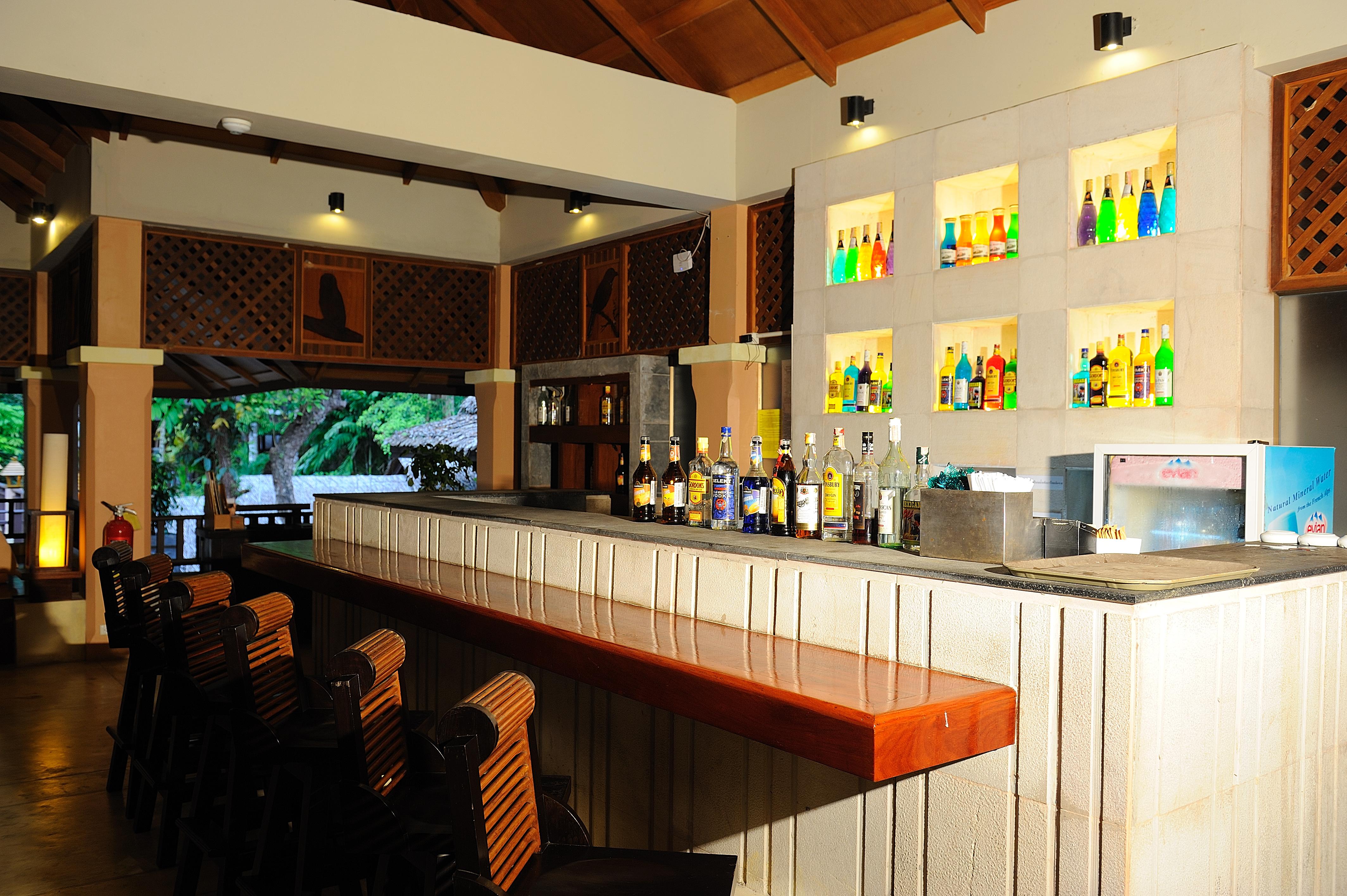 Khaolak Merlin Resort Khao Lak Exterior photo The bar at the resort
